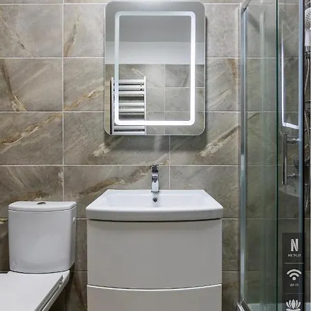 Apartment Excentric & Sea View By Alezzi