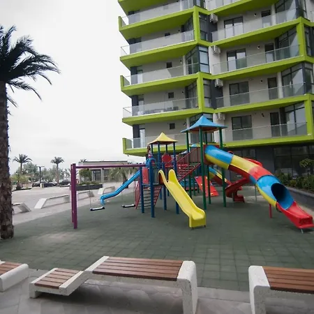 Excentric & Sea View By Alezzi Apartment