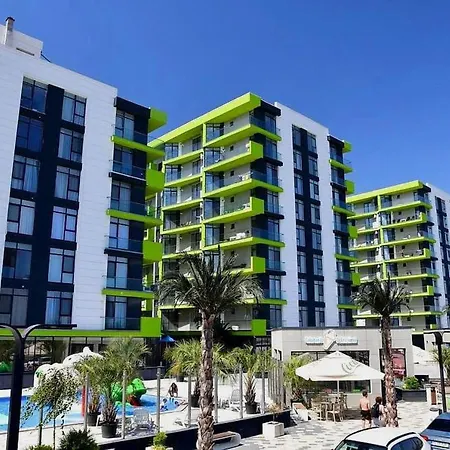 Excentric & Sea View By Alezzi Apartment *
