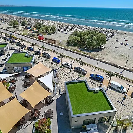 Excentric & Sea View By Alezzi Apartmán Năvodari